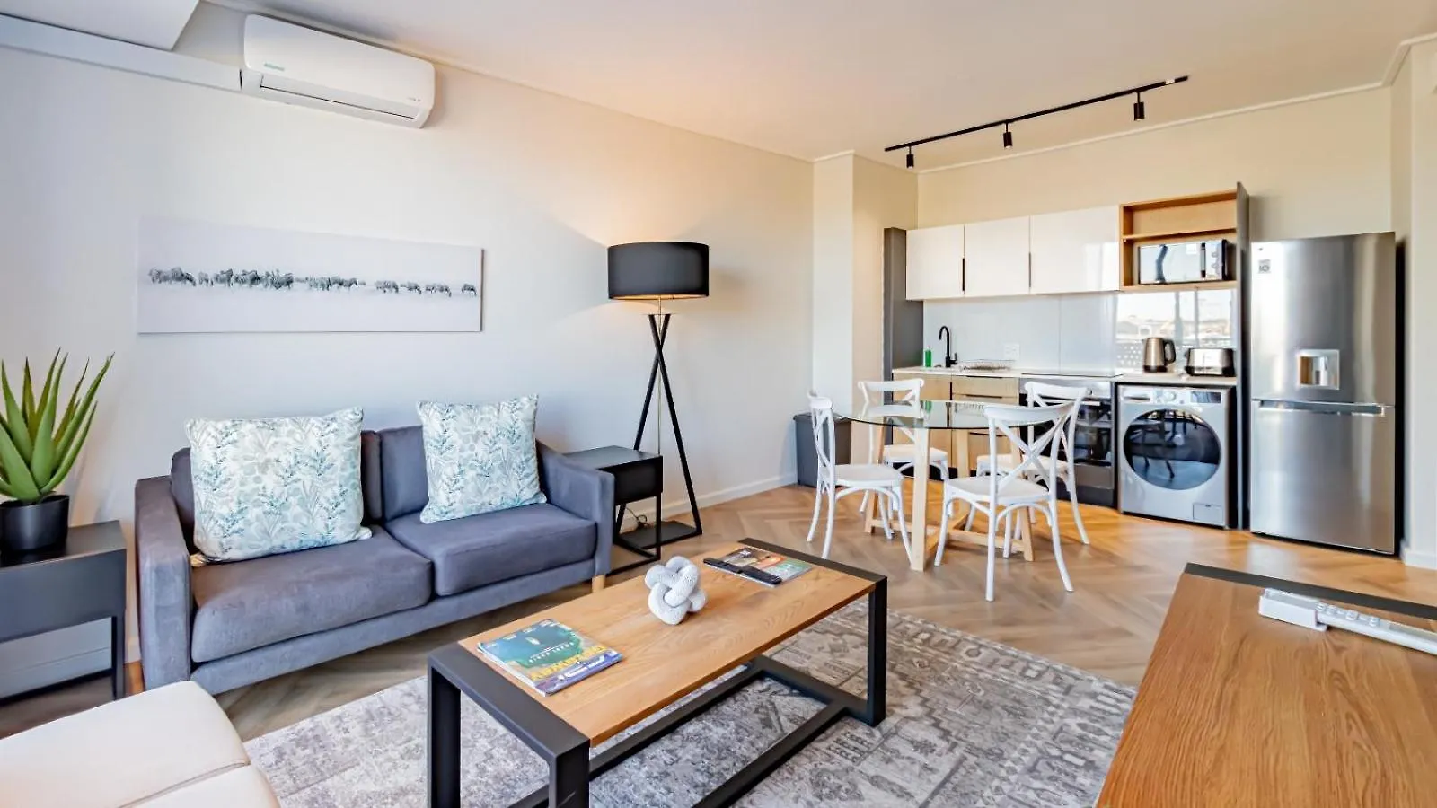 Zals Luxury -On Park Century City Cape Town